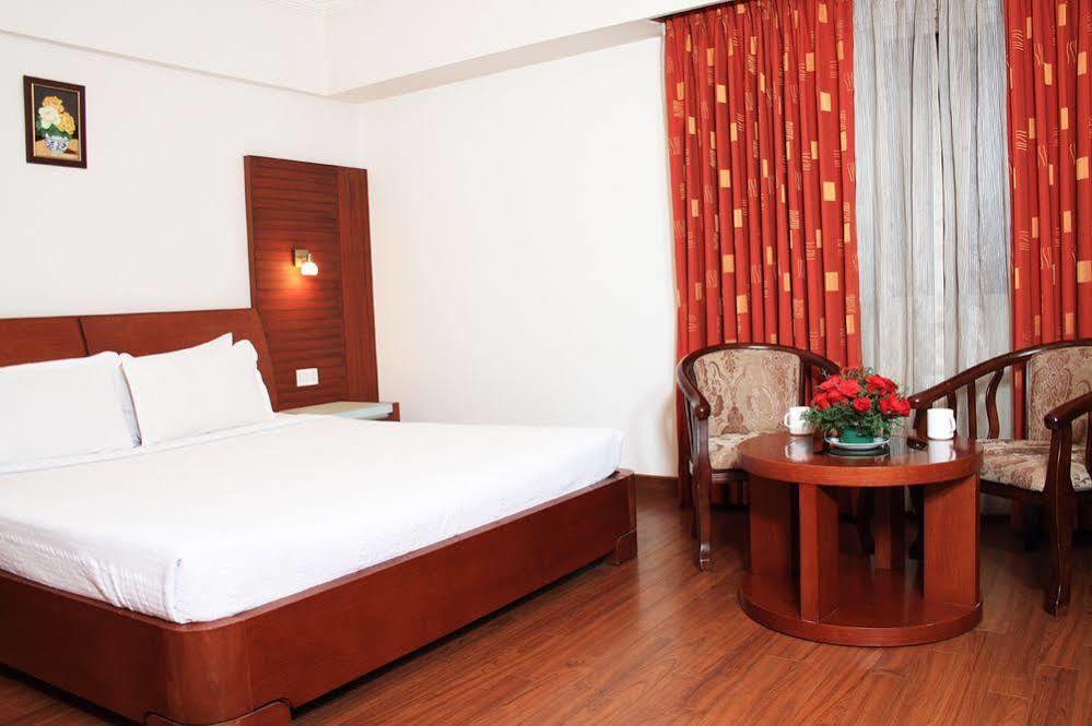 Parijatha Gateway Hotel Bangalore Luaran gambar